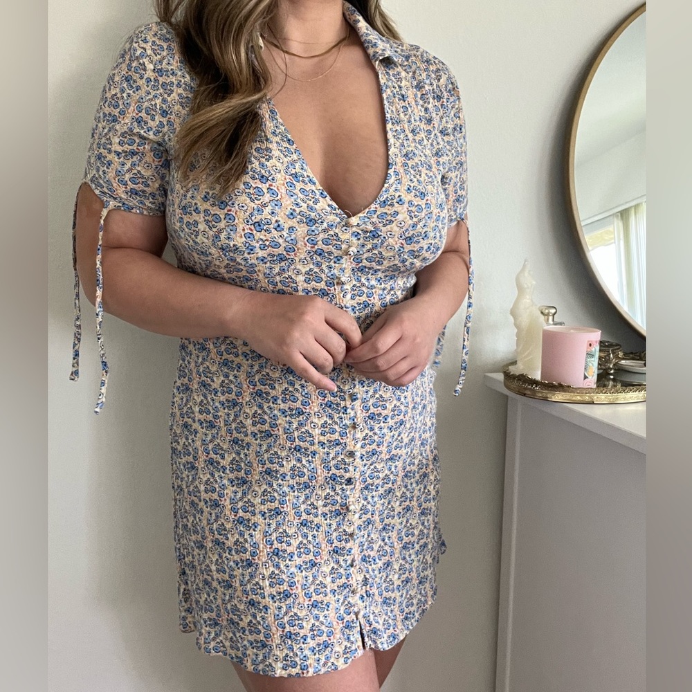 En Crème Blue Floral Mini Dress Large